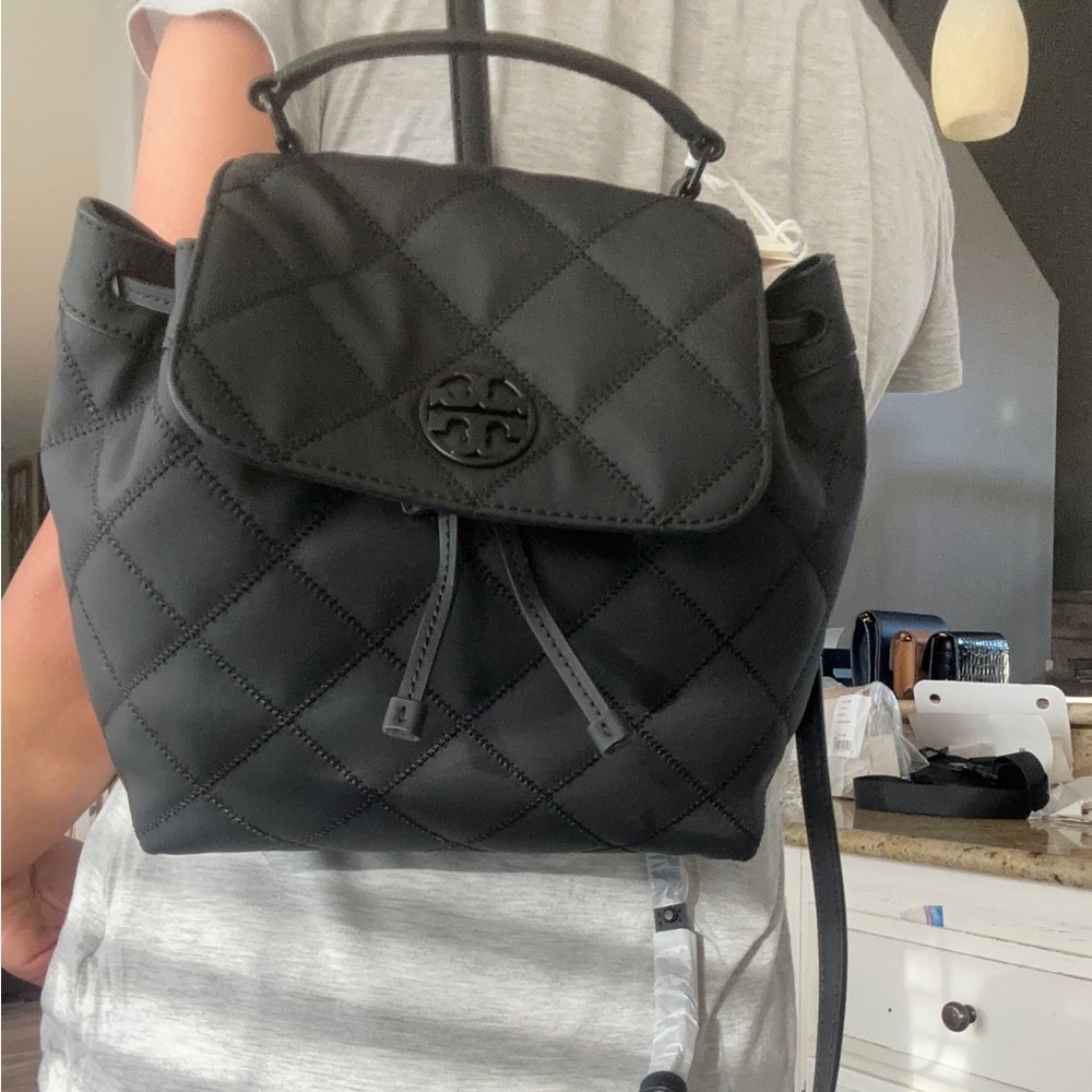NWT Tory Burch Willa Backpack in Matte Black - Picture 6 of 8